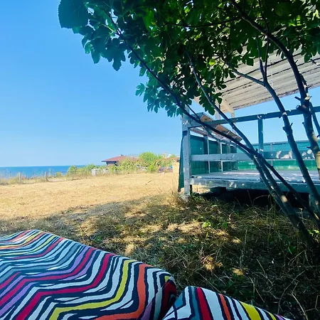 キャンプ場 каравана в シネモレツ