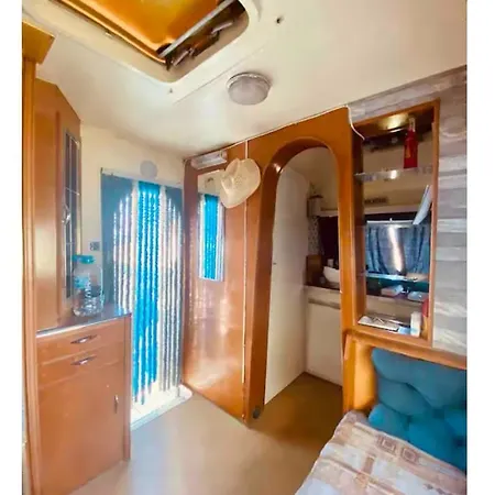 каравана в Camping Sinemoreț