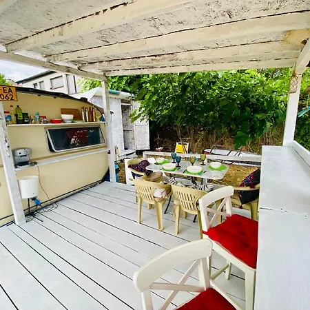 каравана в シネモレツ